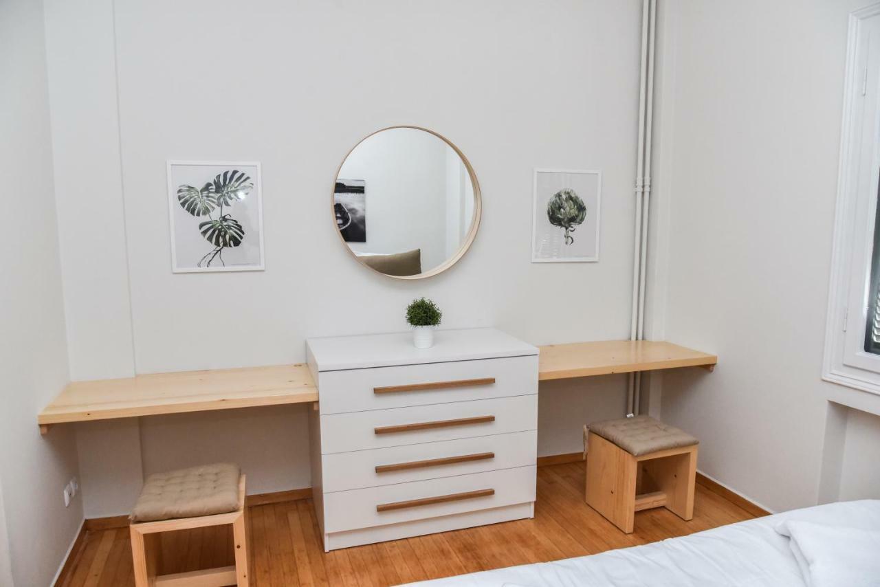 Warm Apartment At Exarchia 1 Bed 2 Pers Athens Exterior photo